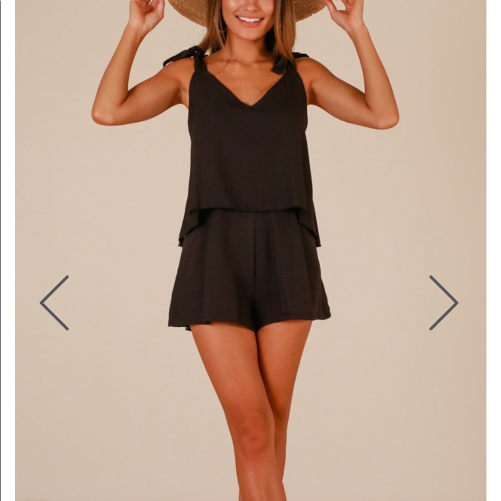 Showpo Black playsuit - Picture 6 of 7